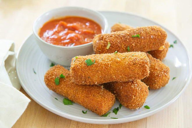 MOZZARELLA STICKS – Bene Casa