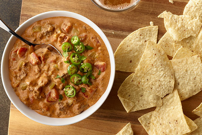 ZESTY CHILI CHEESE DIP – Bene Casa