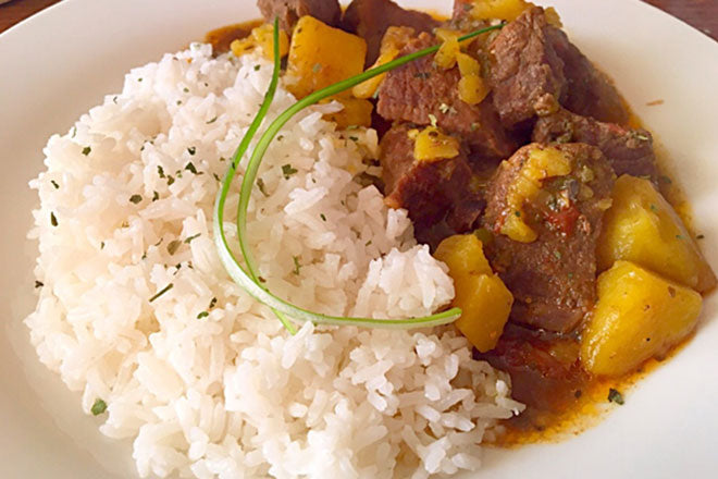 BEEF STEW (Carne Con Papa)