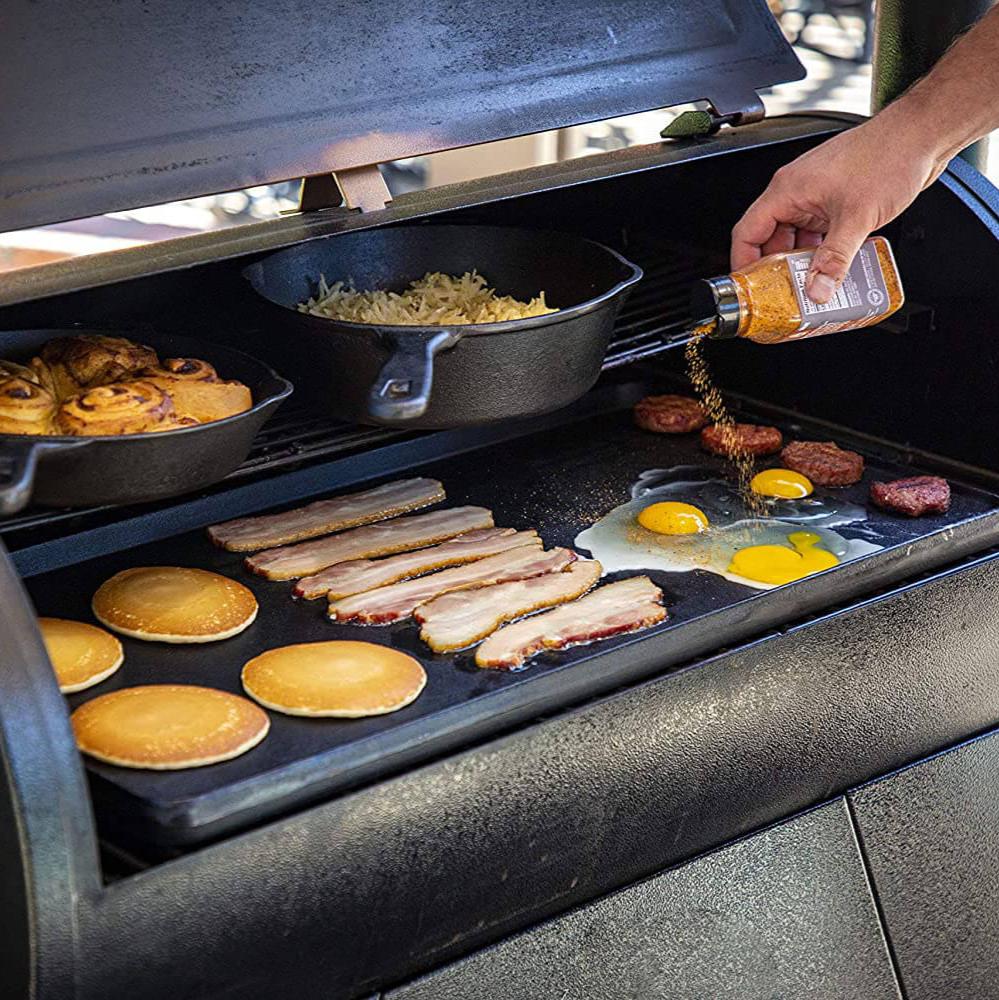 
                  
                    Bene Casa 15-inch reversable, fine-grain cast-iron griddle
                  
                