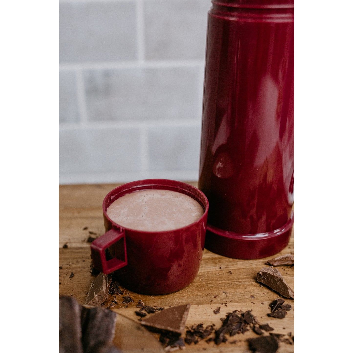 
                  
                    32oz Bene Casa Thermos with double wall vacuum insulation, 1-liter capacity thermos, blue red or green thermos keeps drinks hot or cold for hours
                  
                