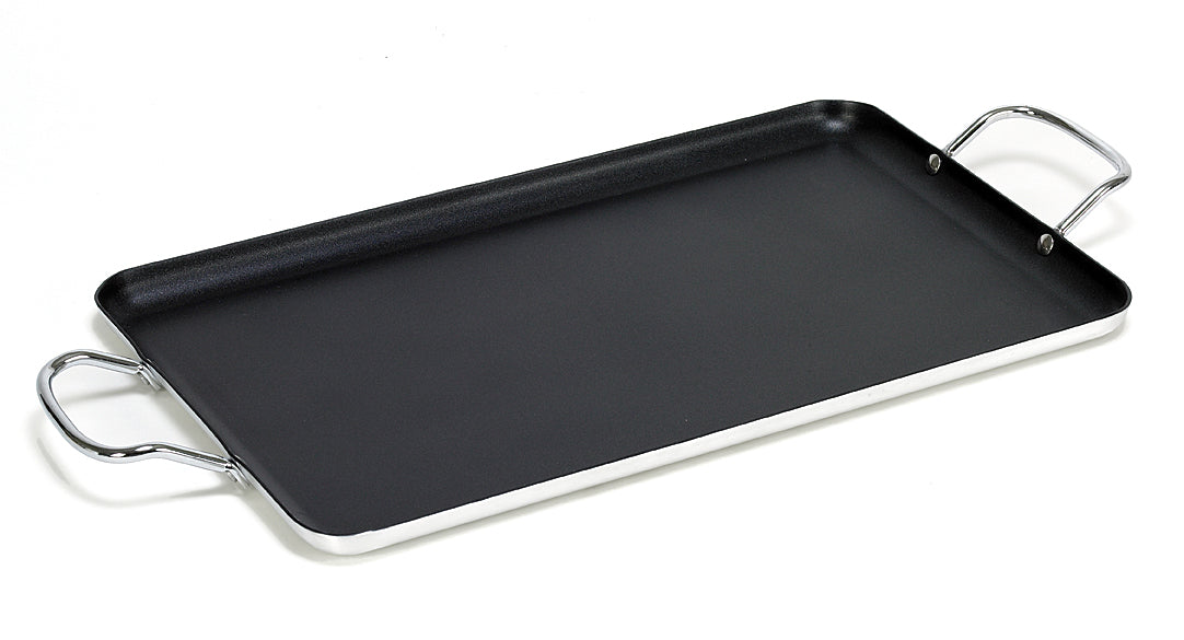 Bene Casa 15-inch reversable, fine-grain cast-iron griddle